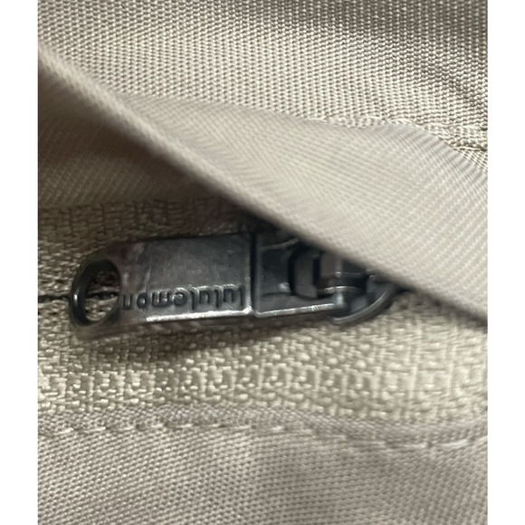 Lululemon Commission Shorts Mens Large 33 Tan Chino Stretch Golf Wicking Casual - Picture 4 of 11